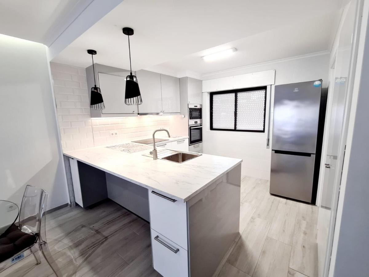 Central And New Fancy 2 Bedroom Apart.W/ 2 Wc 파로 외부 사진