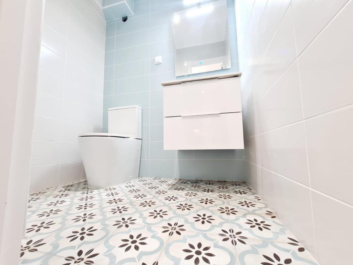 Central And New Fancy 2 Bedroom Apart.W/ 2 Wc 파로 외부 사진